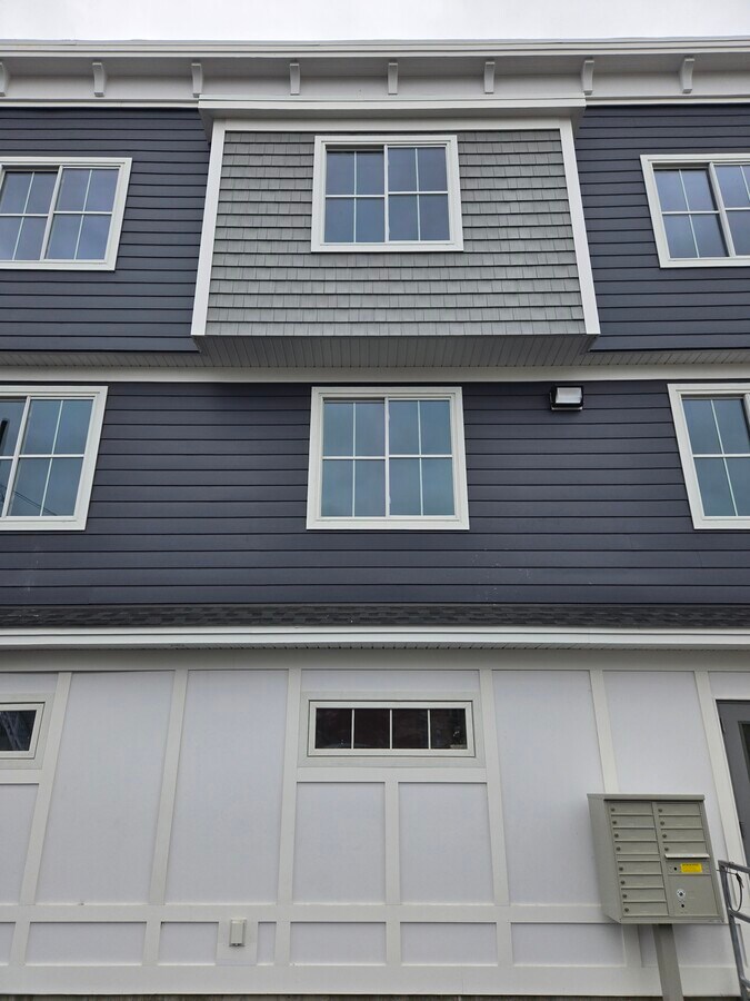 Photo - 12 W 5th Ave Unit 1