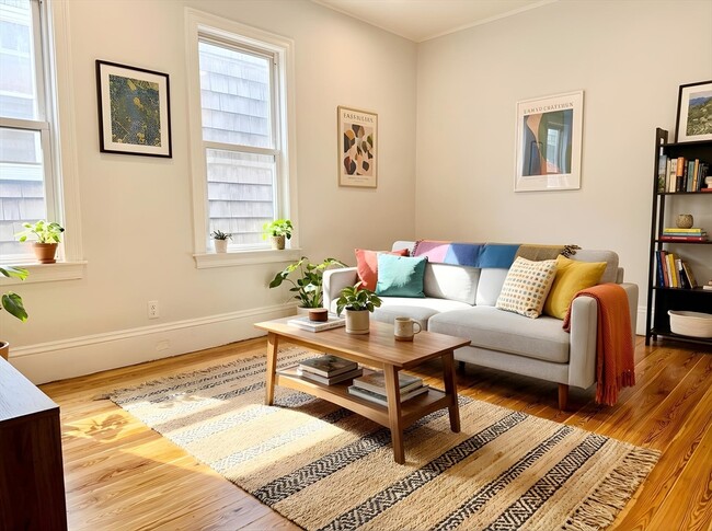 Photo - 38 Washburn St Unidad 3