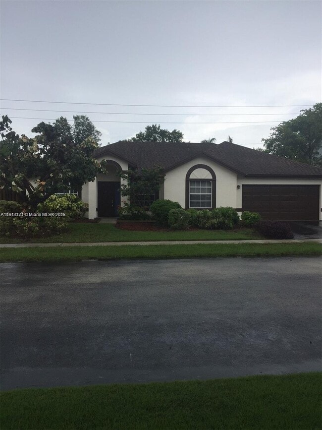 Photo - 968 SW 149th Terrace House