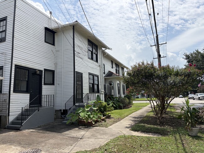 Photo - 5653 Canal Blvd