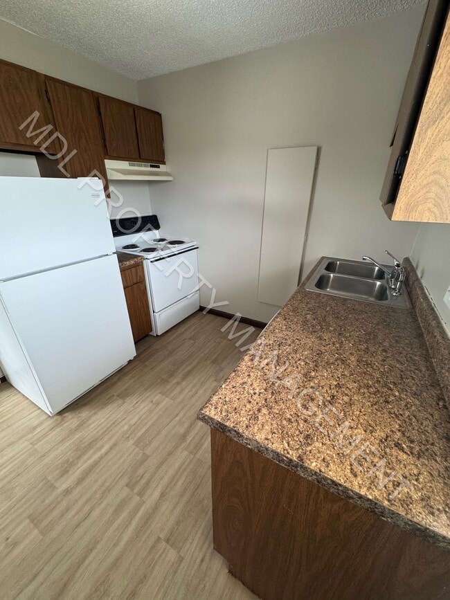 Photo - Thomas White Apartments*