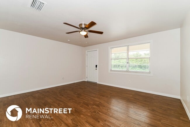 Photo - 186 Dawson Dr