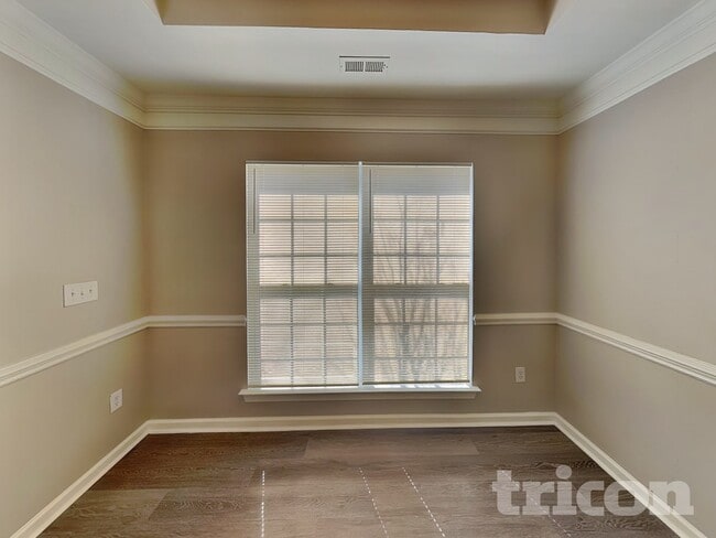 Photo - 5801 Crimson Oak Ct