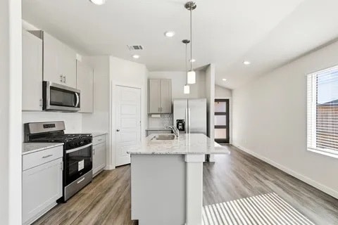 Photo - 216 Shore Pointe Ct