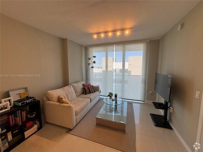 Building Photo - 7875 NW 107th Ave Unit 601 Rental