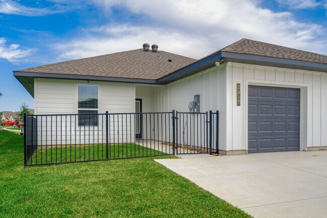 1144 Trellis Pass