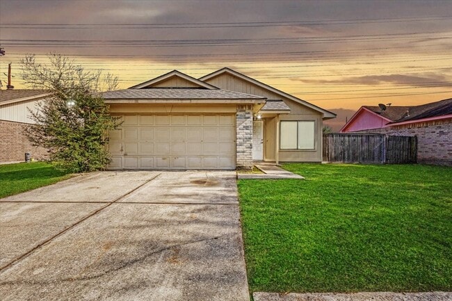 Building Photo - 14818 Gladewick Dr