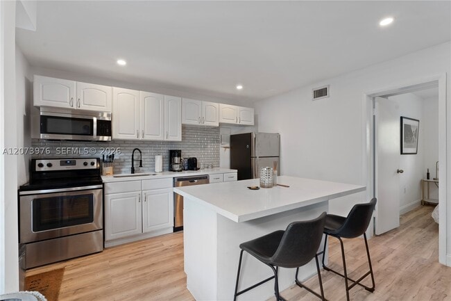 3242 Mary St Unit S311