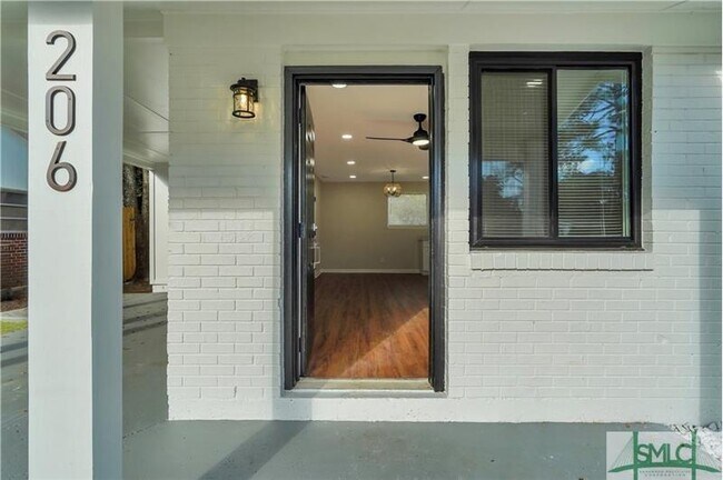 Photo - 206 Seminole St