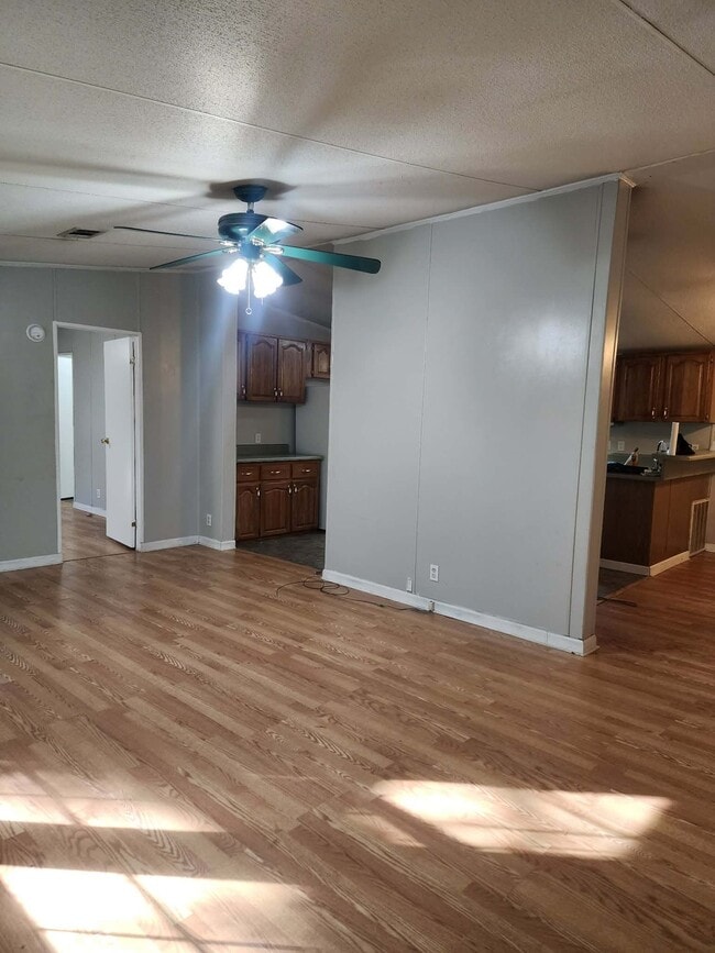 Photo - 371 Tom Lodge Rd