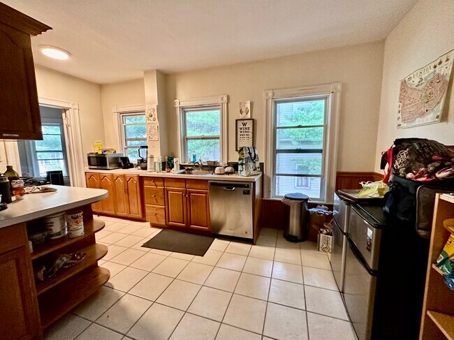 Photo - 14 Curtis Ave Unit 2