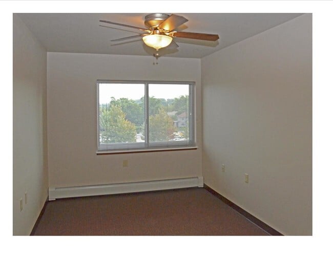 Bedroom - Riverview Towers and Riverview Terrace