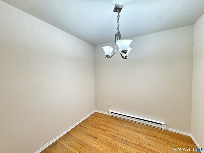 24 Ferris Ave Unit 3