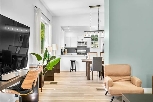 Photo - 906 Villa Ave