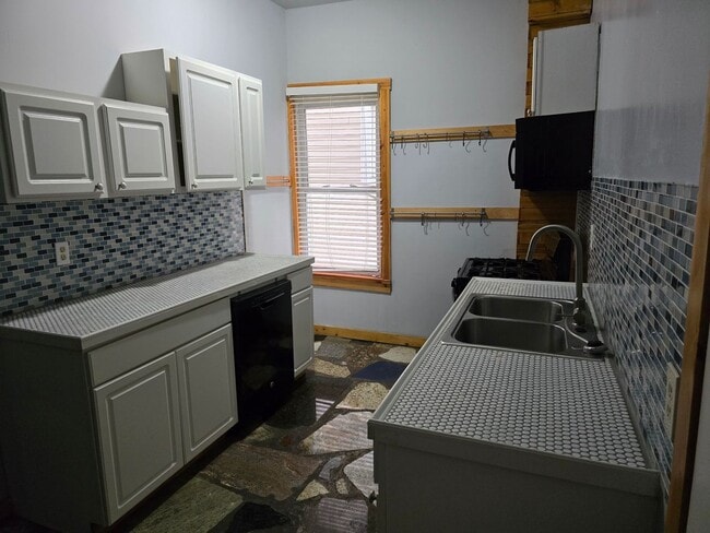 Photo - Cute and Quirky!! 3 Bed 2 Bath Home in upcoming Walnut Hills