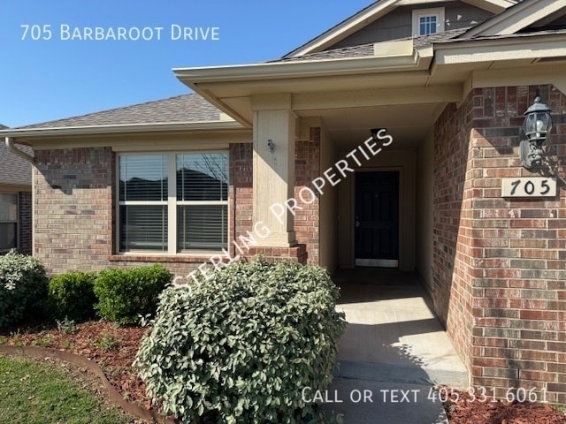 Photo - 705 Barbaroot Dr