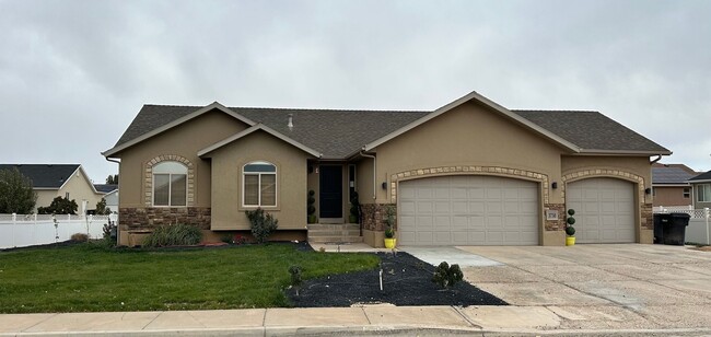 Charming Spacious Cedar City Home - Charming Spacious Cedar City Home