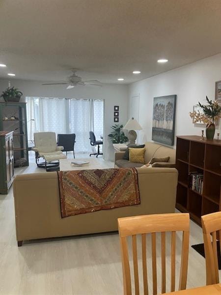 Building Photo - 6369 Bay Club Dr Unit 4