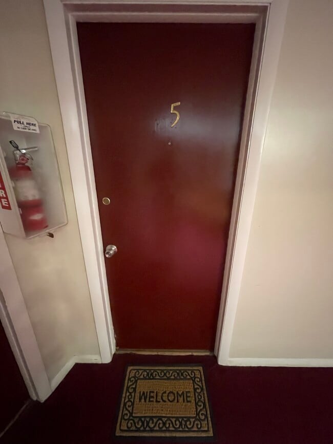 Photo - 124 Biruta St Unit A5