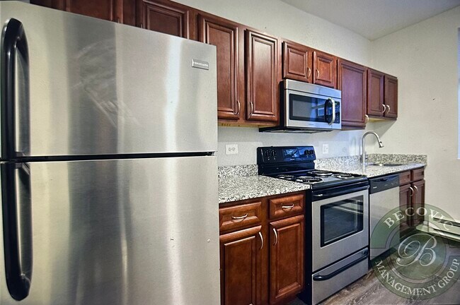 Photo - 3631 W Dickens Ave