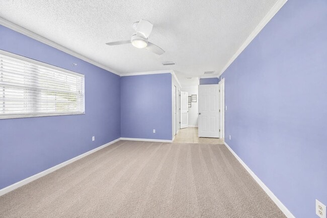 Photo - 995 Alcala Dr