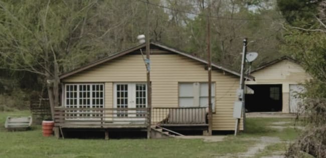 Building Photo - 535 East Railroad Rental