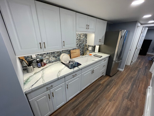 Building Photo - 24 Epworth St Unit 1A