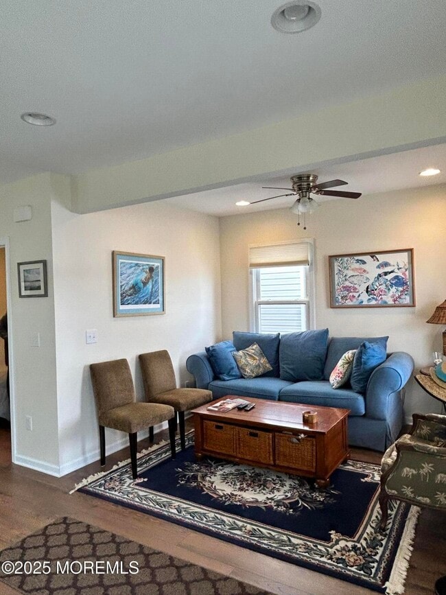 Photo - 107 15th Ave