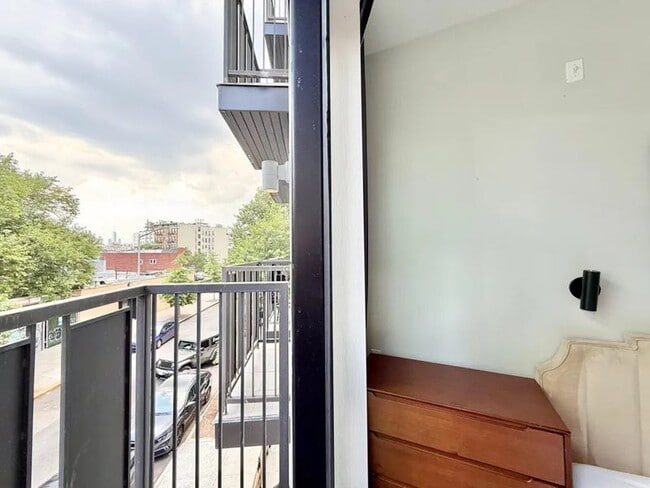 Photo - Furnished room/NOT APARTMENT Unit 2A