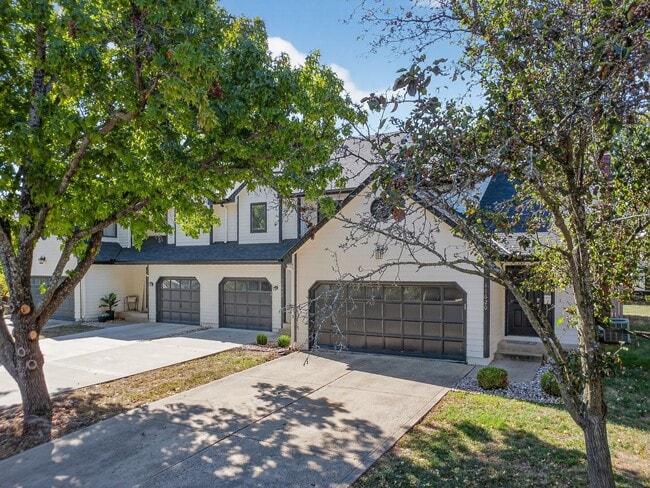 Photo - Your Beautifully Remodeled 3BR/2.5BA Townh...