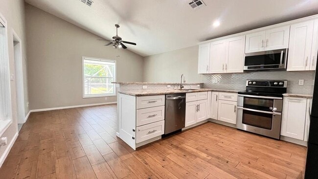 Photo - 1627 Oak Berry Cir