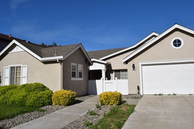 Photo - Coming Soon! Spacious 5-Bedroom Home for Rent