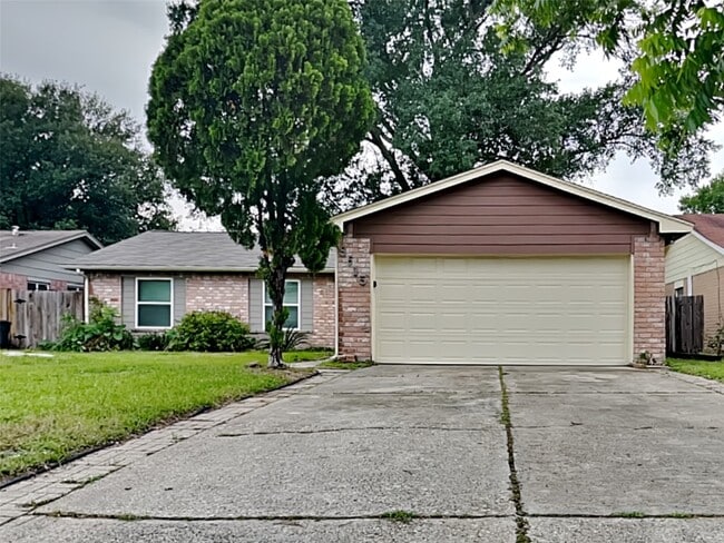 Building Photo - 8615 Riverside Walk Ln Rental