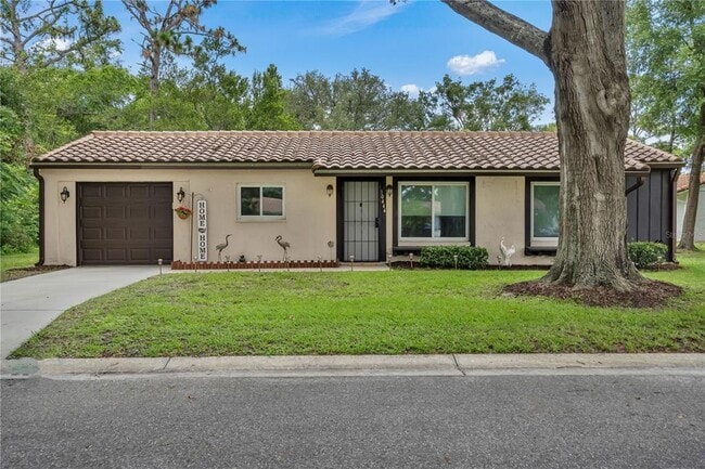 Photo - 10444 Kingbrook Ln House
