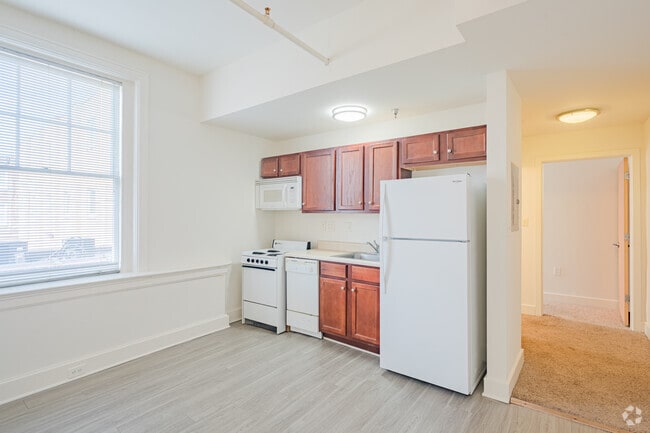 3HAB, 2BA - Grace & Monroe Apartments