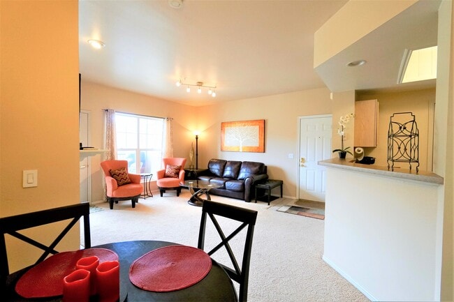 Viviendo - 900 Bitner Rd Unidad D23