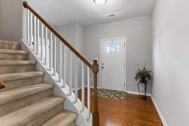 Photo - 135 Regatta Way