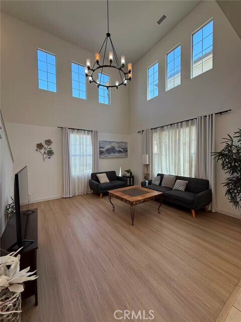 Photo - 200 Augustine