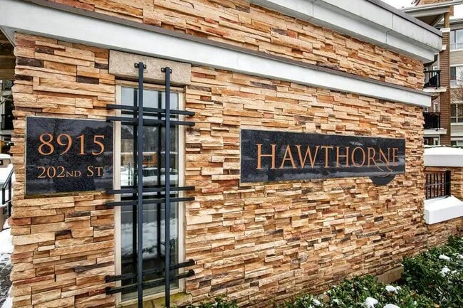 Photo - 8915 202 St Unit #318