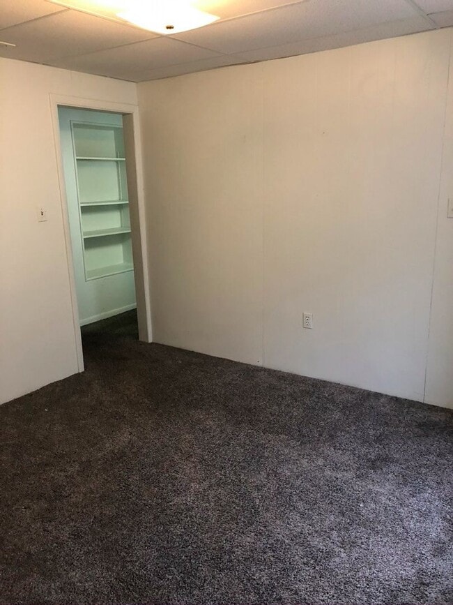 Photo - 153 Main St Unit 2nd Floor  WHITE 85