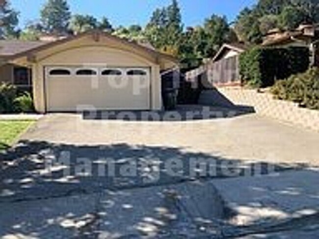 Photo - Very nice 4 Bed /2 Bath/1,948 Sqft house in desirable Campolindo neighborhood in Moraga available...