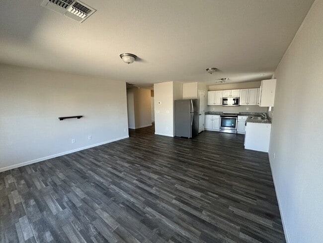 Photo - 202 W Bobcat Ct