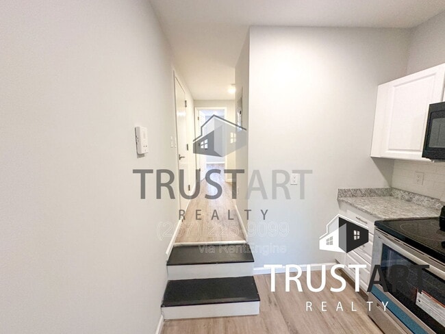 Photo - 2404 W Thompson St Unidad B