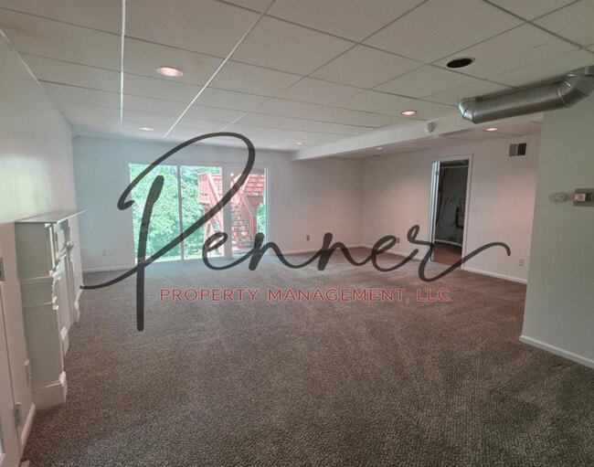 Photo - 1334 W 24TH St S