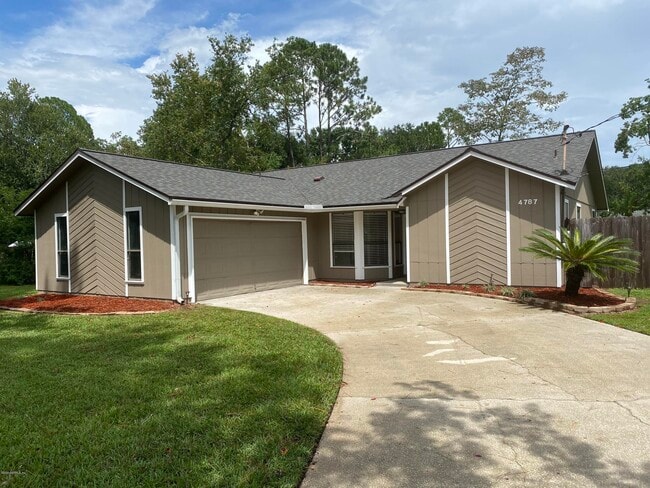Building Photo - 4787 Pine Ave Rental