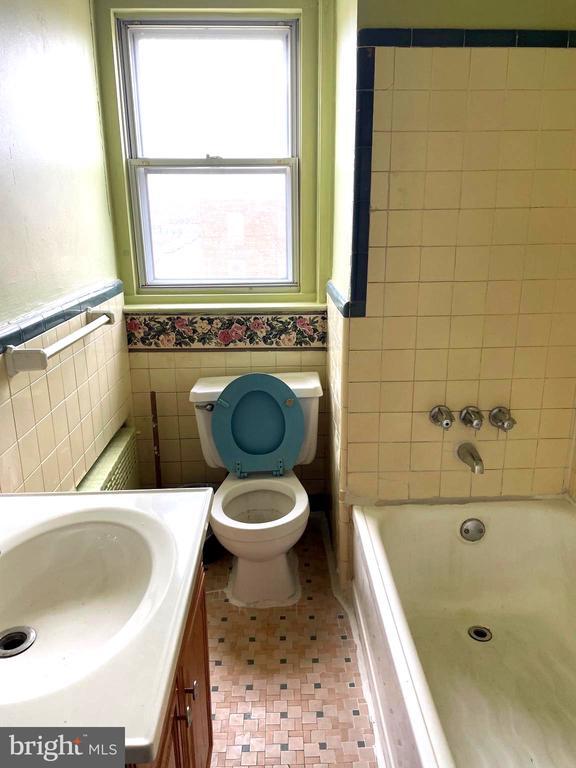 Photo - 1211 Elbridge St