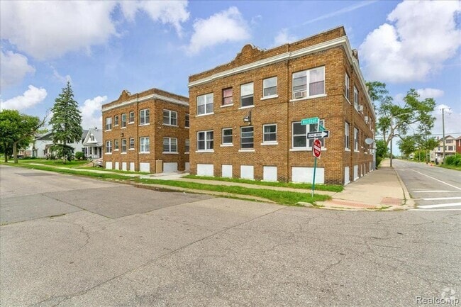 Building Photo - 2500 Hurlbut St Unit 1 Rental