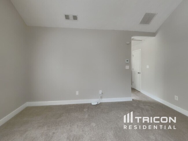 Photo - 7010 Red Maple Ln