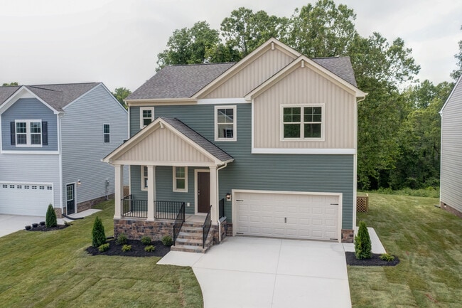 Photo - 304 Northfield Heights Ln