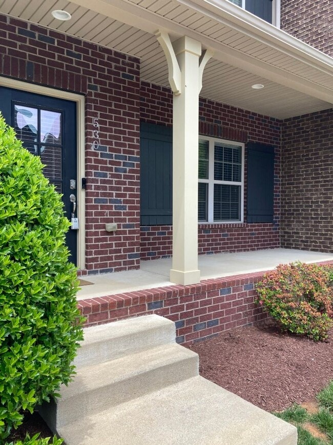 Photo - End Unit Condo in Shadow Green of Franklin